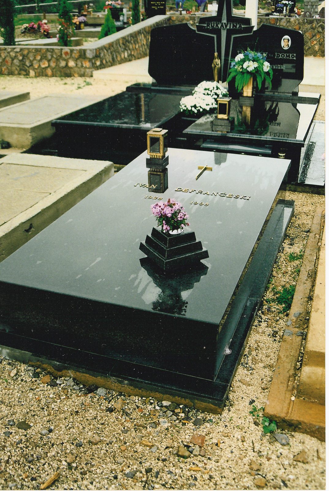 Ivan Defranceski Gravesite