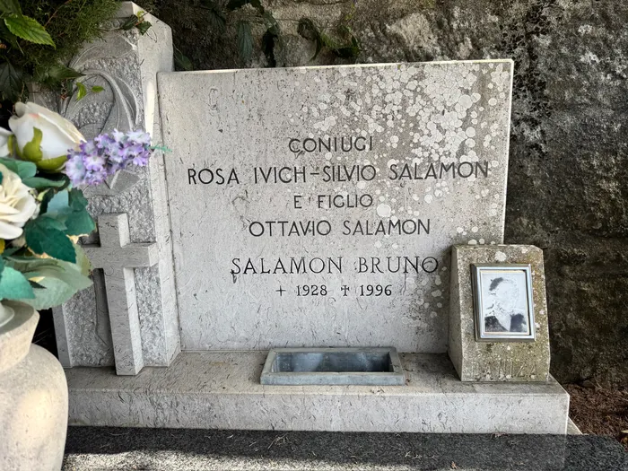 The Salamon, in the same cemetery