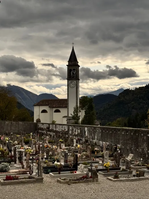 The graveyard at Gorto